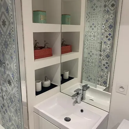 Centre - Beautiful Bright Apartment! Apartment *